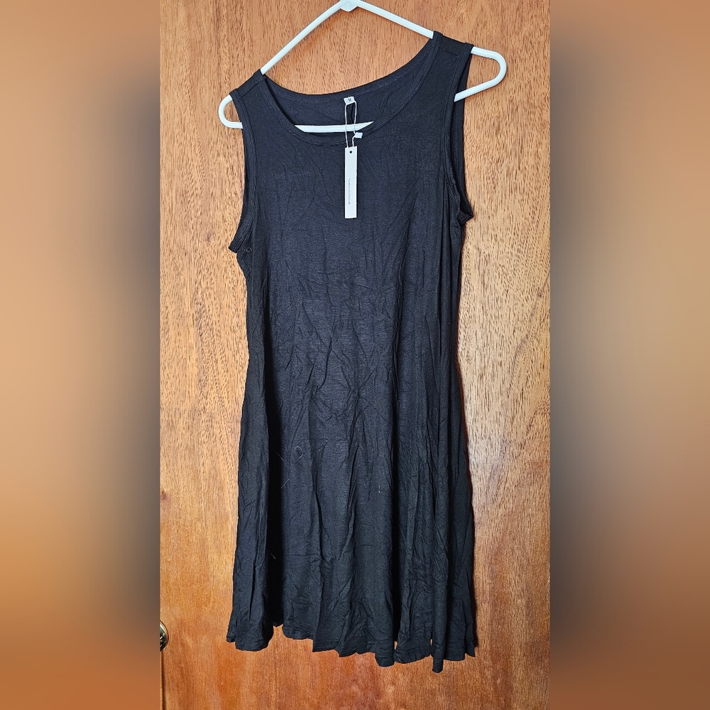 Sleeveless Black Dress
